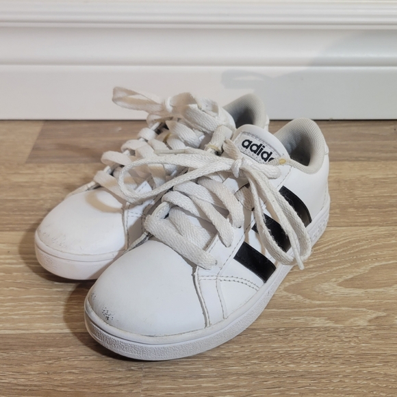 Adidas Kids White and Black Sneakers - Picture 3 of 8